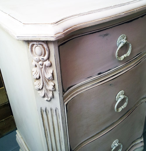 Like cotton candy. Antoinette Chalk Paint.